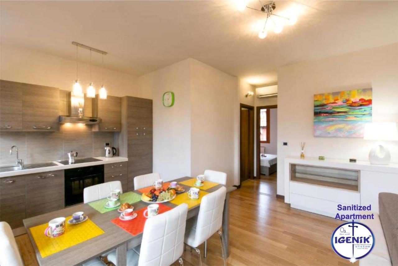 Vera Luxury Apartment Сірміоне Екстер'єр фото